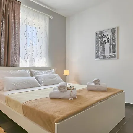Holiday home Stunning In Naselje Muzini With Sauna Tomisici