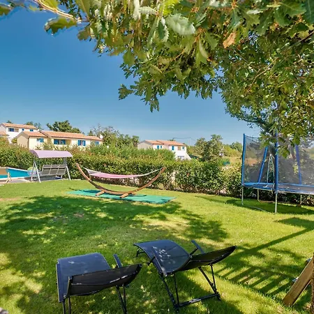Stunning In Naselje Muzini With Sauna Holiday home *