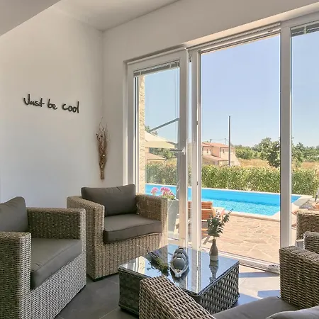 Stunning In Naselje Muzini With Sauna Holiday home Tomisici