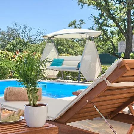 Stunning In Naselje Muzini With Sauna * Tomisici